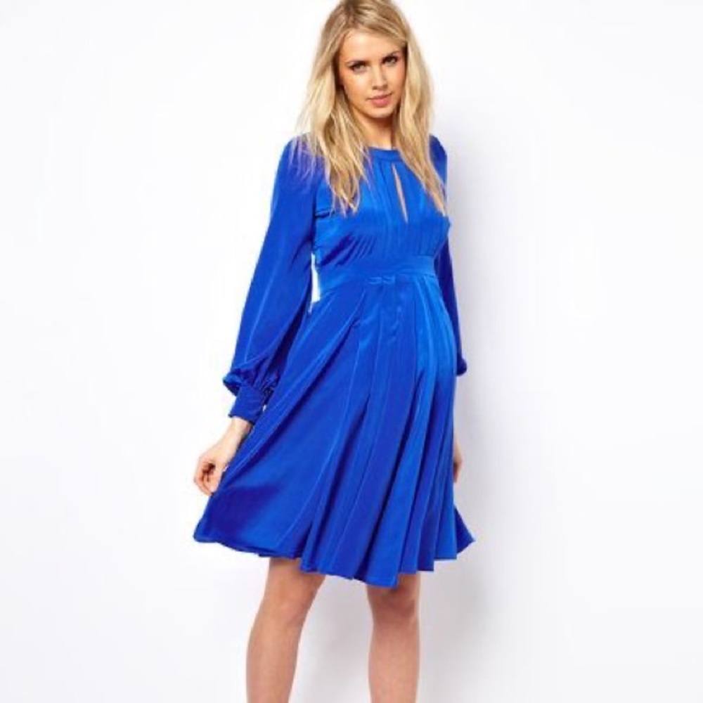 Blue bell sleeved maternity dress